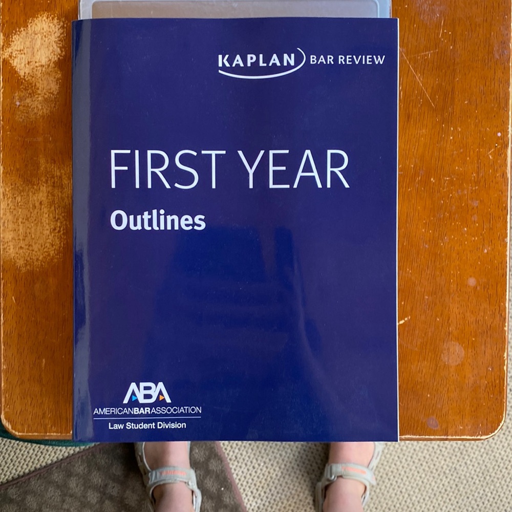 Brand New Outlines for your first year of law school